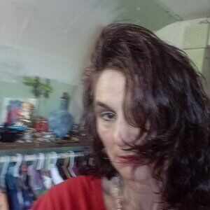 Meet your Posher, Tina